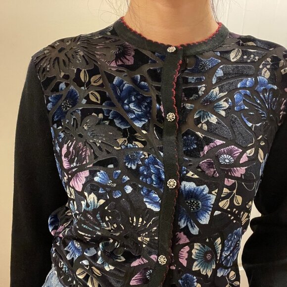 Vintage Black and Blue Floral Cardigan - Picture 12 of 12